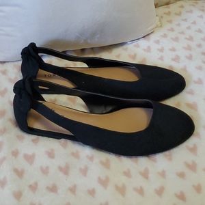 Torrid cut-out flats